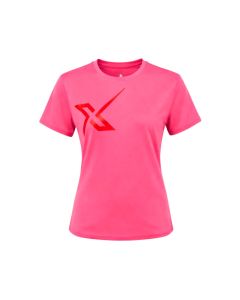 Vista frontal de la camiseta de adiestramiento X-OTIK PocketRebell+ rosa chicle para mujer con logo rojo