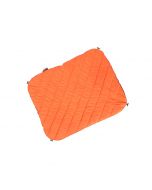 Esterilla aislante para perros Protector Bivvy Bed en color naranja con aislamiento térmico y fijaciones seguras