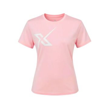 Vista frontal de la camiseta técnica X-OTIK PocketRebell+ para mujer en color rosa claro con logotipo blanco en el pecho derecho