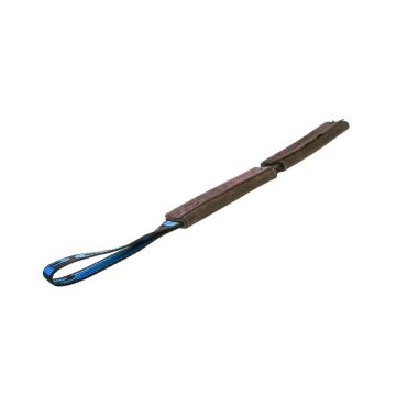 Churro de cuero plegable Sporthund en color marrón oscuro con asa de correa de nylon azul y negra extendido sobre fondo blanco