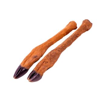 Par de patas de cabra deshidratadas con pelo marron y pezunas negras Quibro snack masticable natural para perros