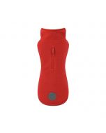 Forro polar liso de color rojo para perro, con cuello alto, cremallera para arnés en la espalda y parche reflectante con huella en la parte inferior.