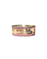 Lata de comida húmeda Natural Greatness para perros con filete de atún y gambas sobre un fondo neutro.