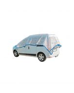 Red de aluminio Sporthund instalada sobre coche para reflejar el sol y proteger del calor, tamaño 6x4 metros