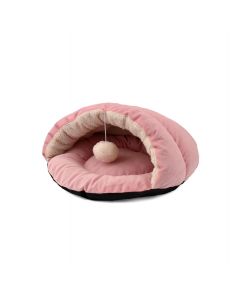 Cama cueva rosa de Nayeco para perros pequeños y gatos, con interior de borreguito y pelota de juguete colgando.