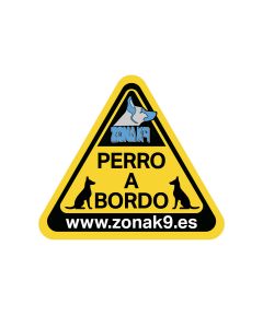 Pegatina para coche triangular de Zona K9 con el texto "Perro a Bordo" en amarillo y negro.